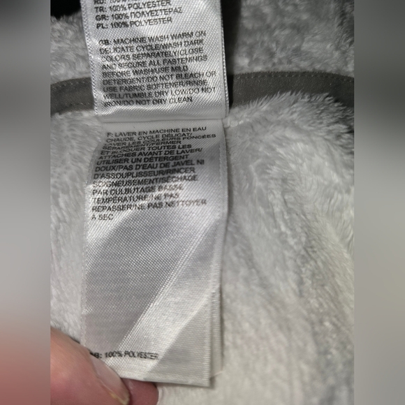 The North Face Girls’ XL (18) White Fleece Pullover Jacket – Aqua Trim - Picture 5 of 9